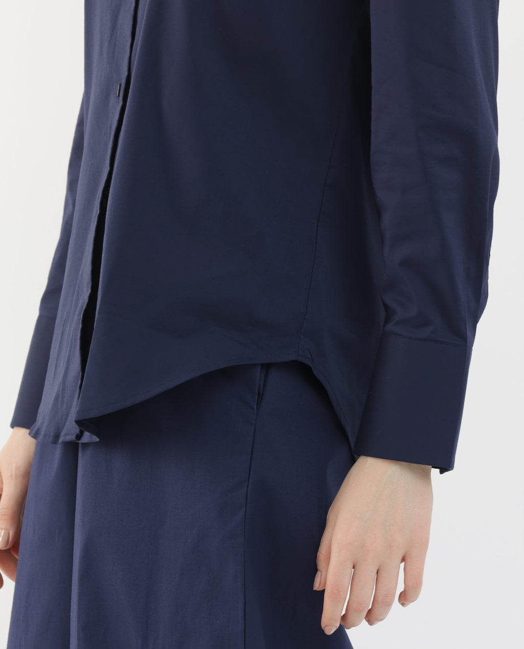 Rareism Women's Klox Navy Cotton Spread Collar Plain Cuffed Sleeve Regular Fit Shirt