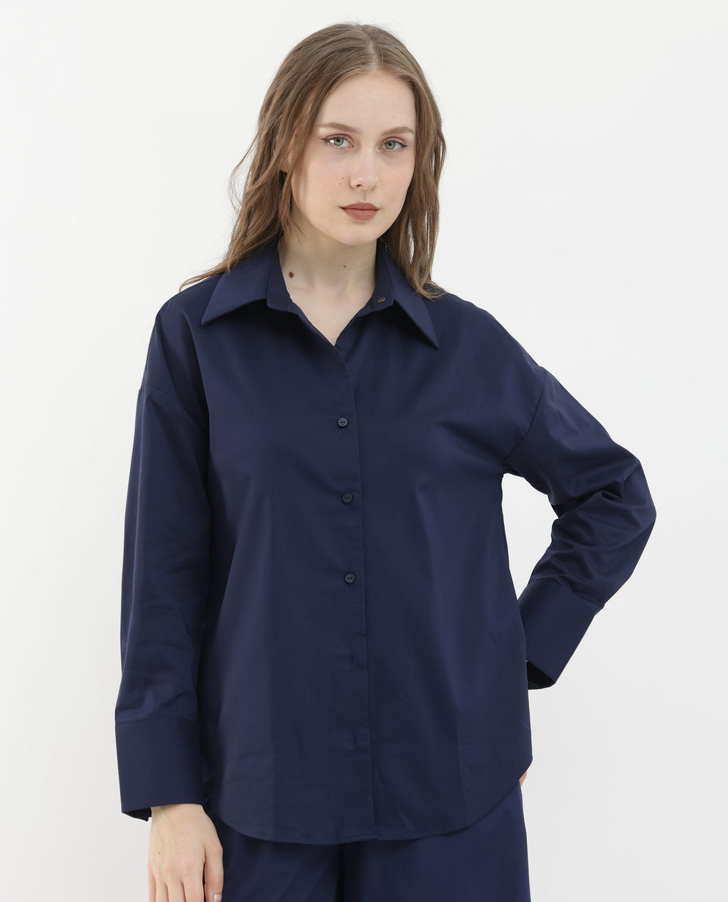 Rareism Women's Klox Navy Cotton Spread Collar Plain Cuffed Sleeve Regular Fit Shirt