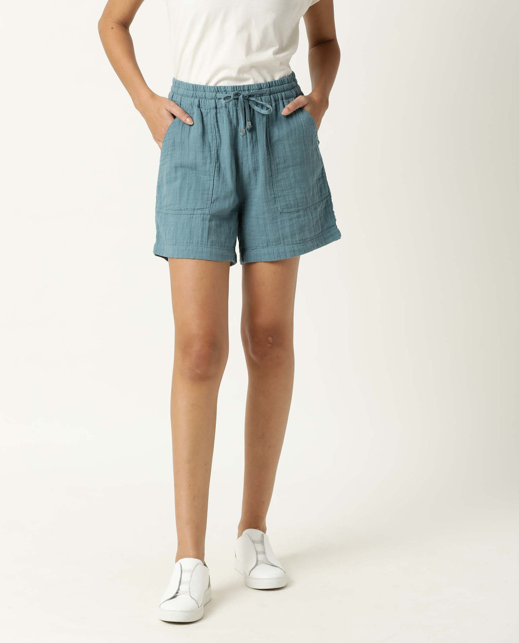 Rareism Women's Leno Green Cotton Plain Mini Regular Fit Shorts