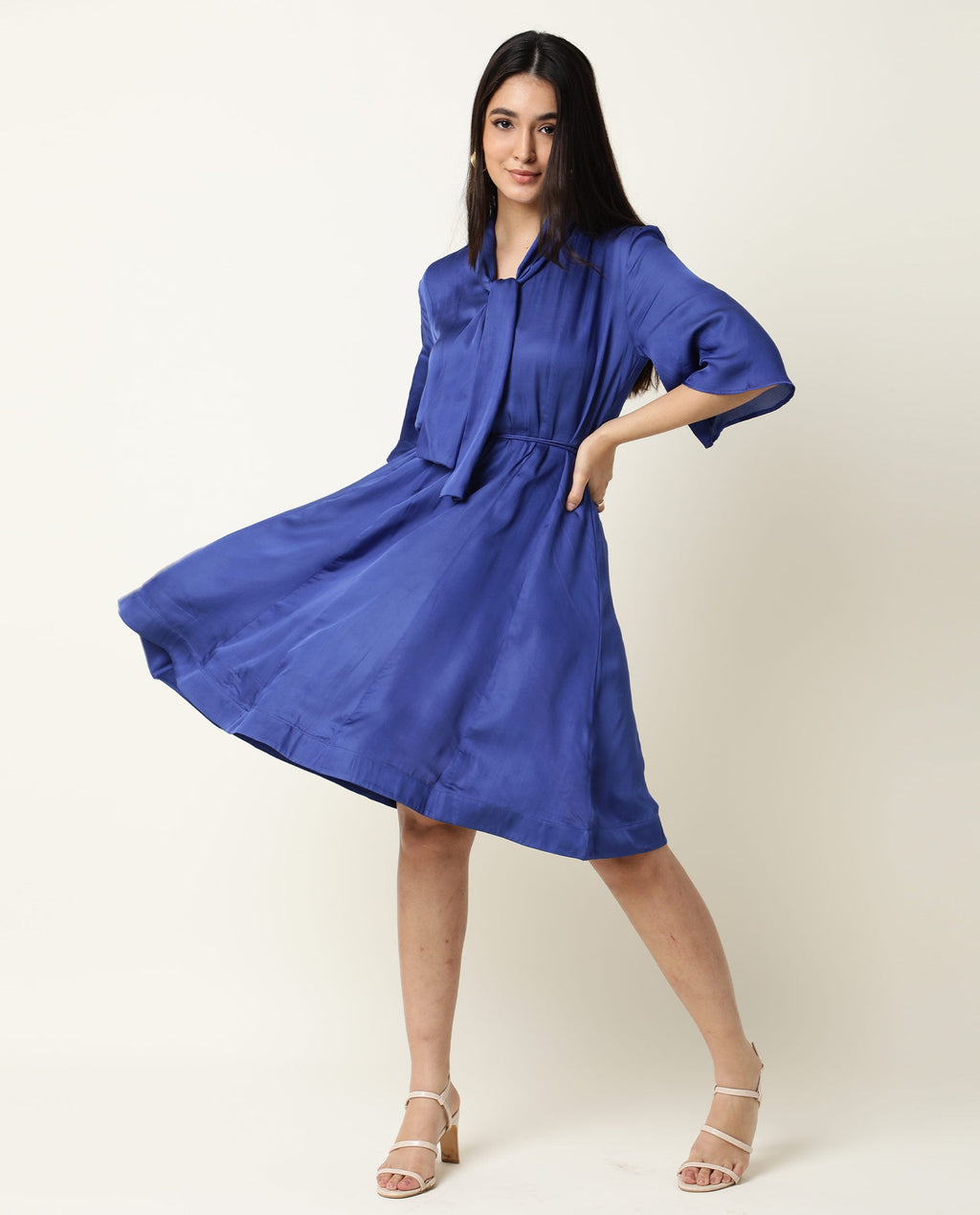 Rareism Women's Yeme Blue V-Neck Plain Flared Sleeve Knee Length Regular Fit Dress