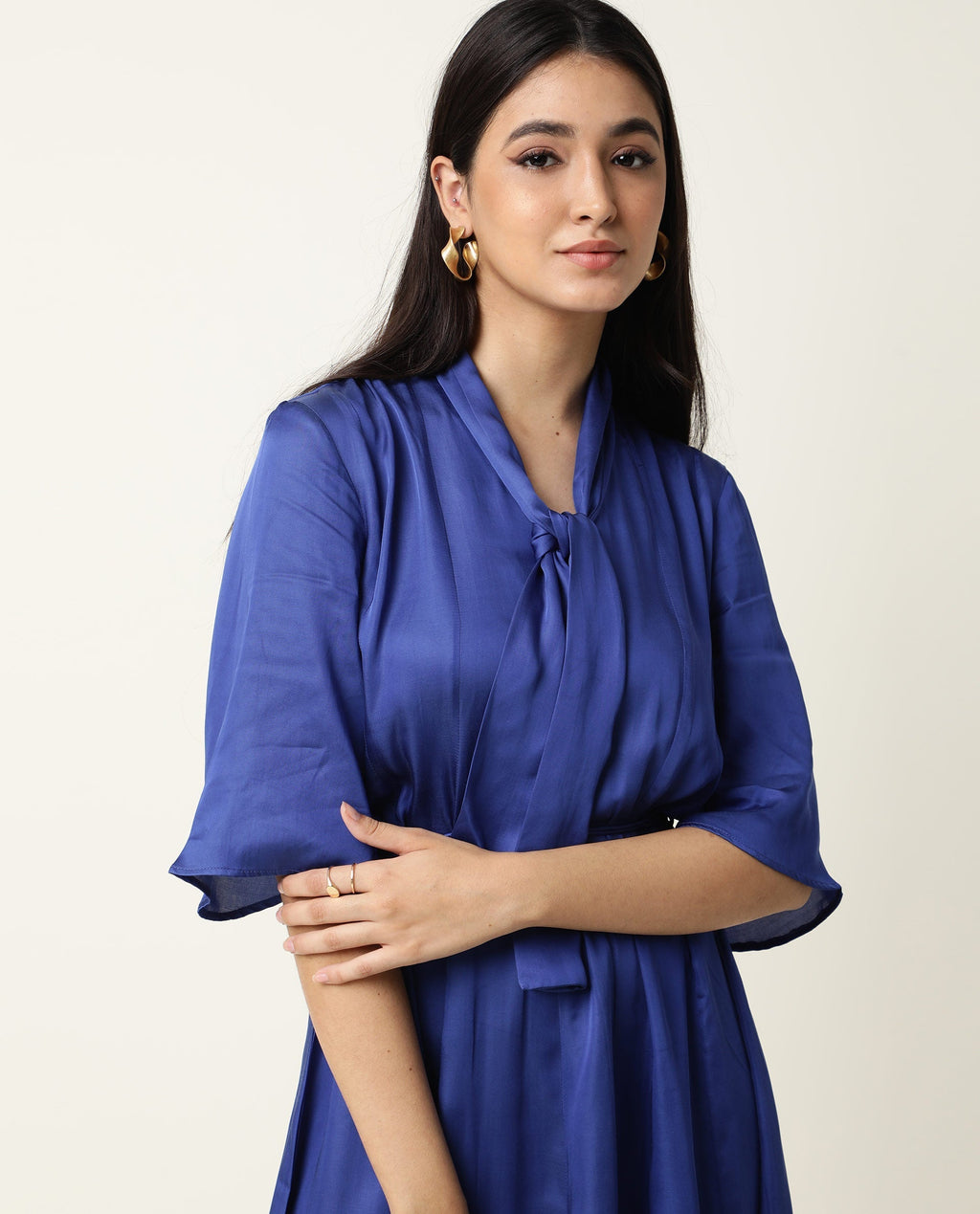 Rareism Women's Yeme Blue V-Neck Plain Flared Sleeve Knee Length Regular Fit Dress