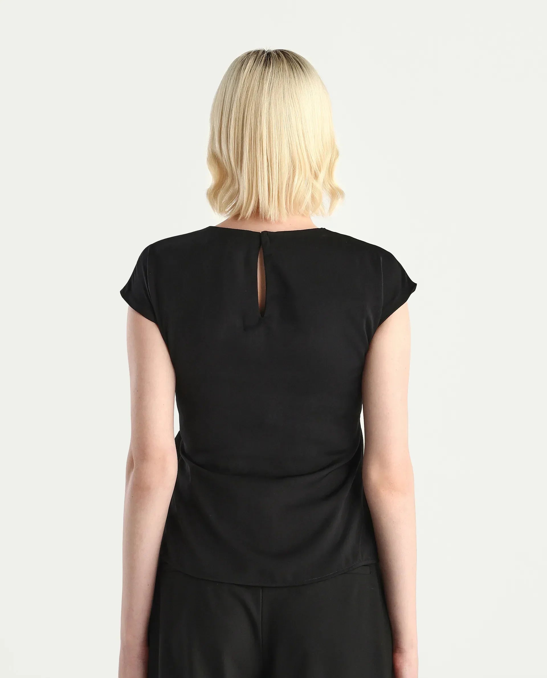 Rareism Women's Mardin Black Polyester Crew Neck Regular Fit Plain Top