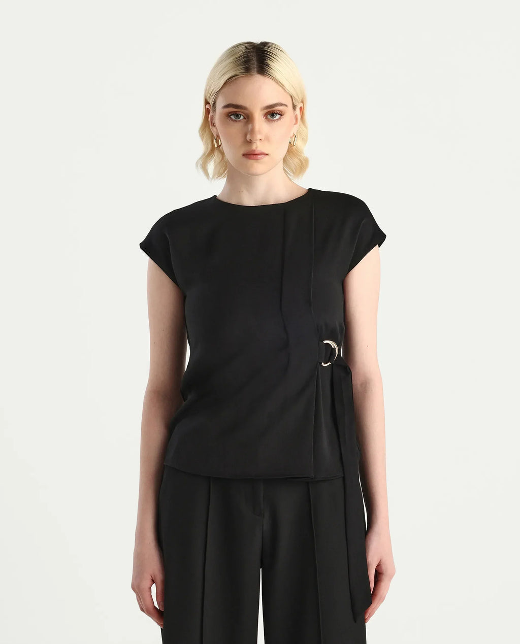 Rareism Women's Mardin Black Polyester Crew Neck Regular Fit Plain Top