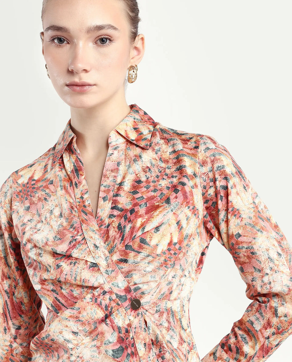Rareism Women's Matay Multi Cotton Blend Johnny Collar Geometric Print Regular Fit Top