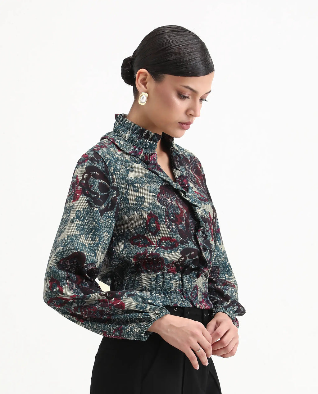 Rareism Women's Mugla Multi Polyester Blend V-Neck Floral Print Balloon Sleeve Crop Regular Fit Top