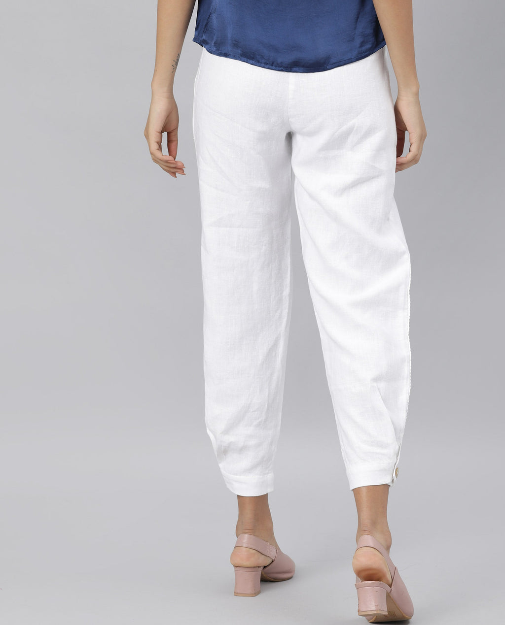 Rareism Women's Navi White Linen Plain Knee Length Regular Fit Trouser