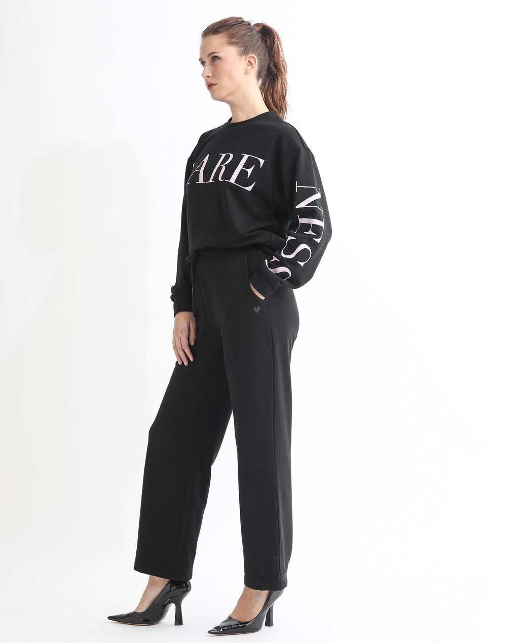 Rareism Women's Pazoo T Black Cotton Blend Plain Ankle Length Flared Track Pant