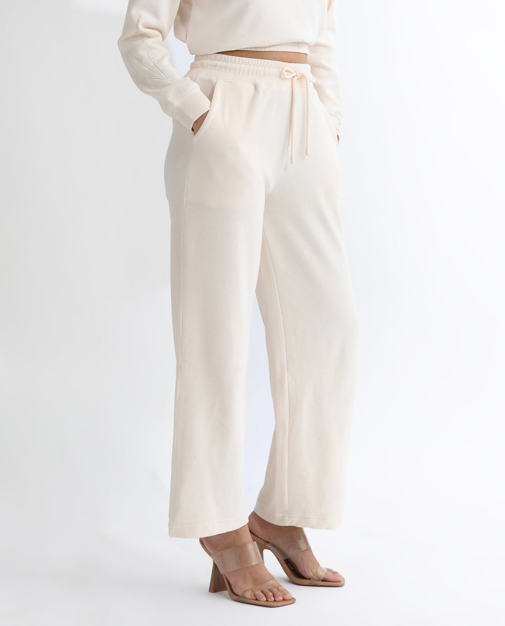 Rareism Women's Pazoo Tt Beige Cotton Blend Plain Ankle Length Flared Track Pant