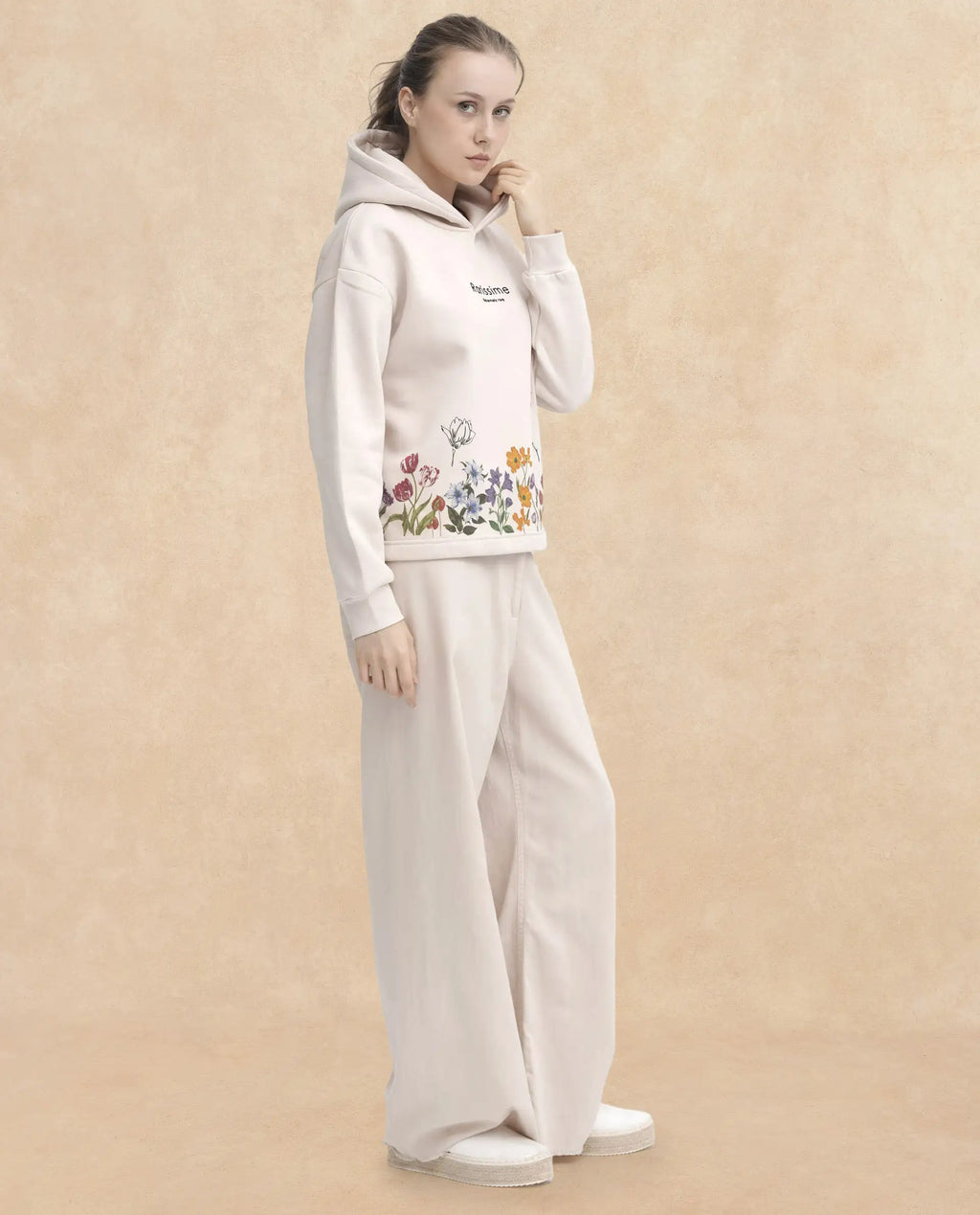 Rareism Women's Pearson Beige Polyester Blend Hooded Floral Print Cuffed Sleeve Regular Fit Sweatshirt