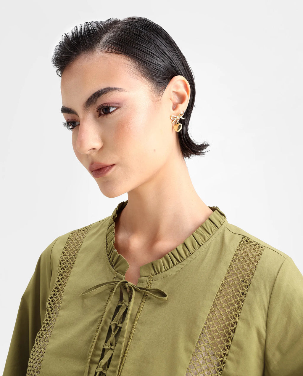 Rareism Women's Penla Light Green Cotton V-Neck Plain Cuffed Sleeve Regular Fit Top