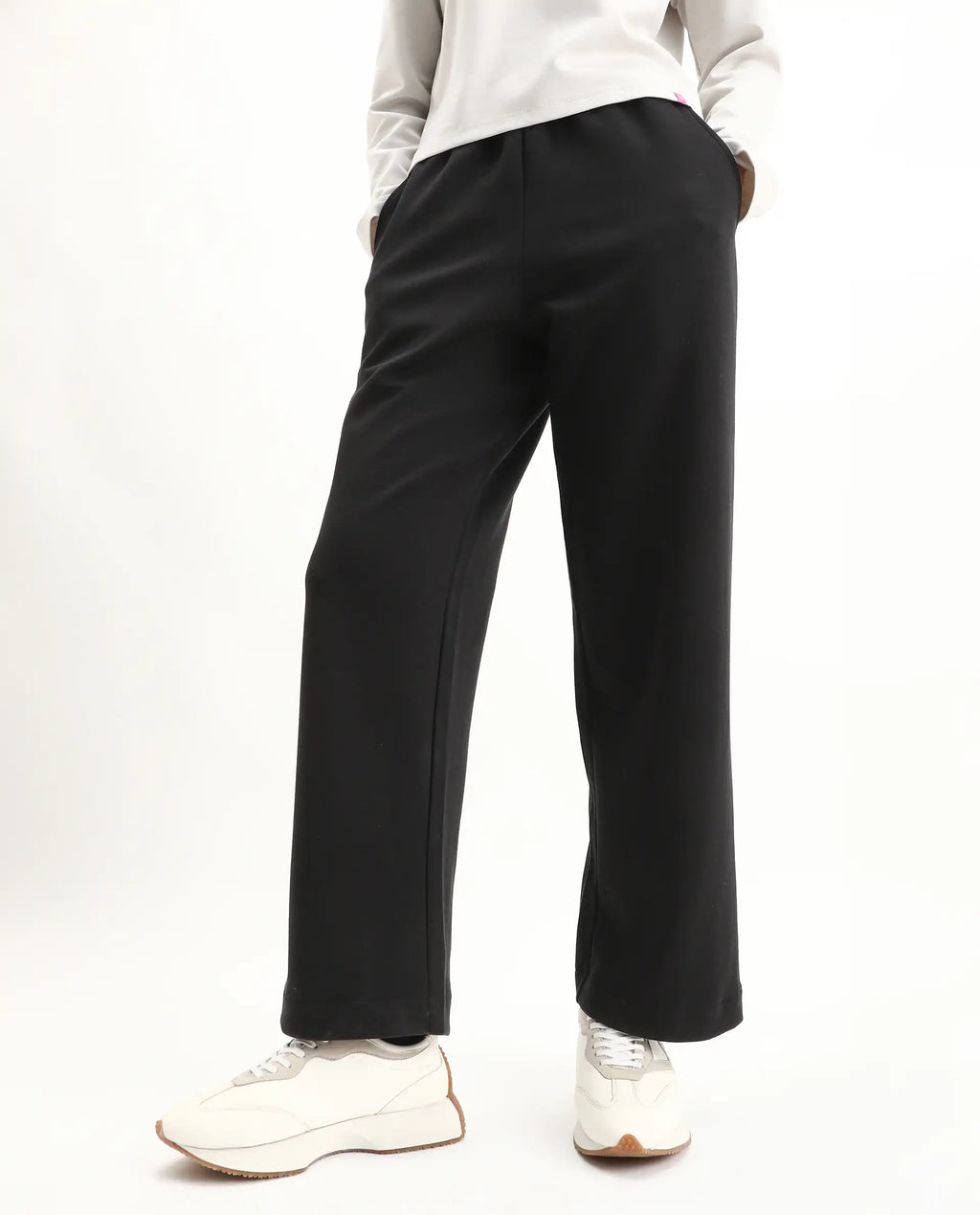 Rareism Women's Perk Black Cotton Blend Wide Ankle Length Printed Track Pant