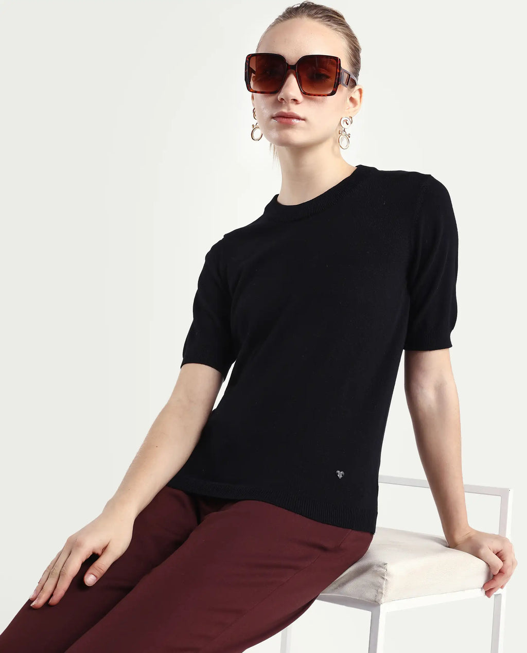 Rareism Women's Rohrdo Black Cotton Blend Crew Neck Plain Regular Fit Sweater