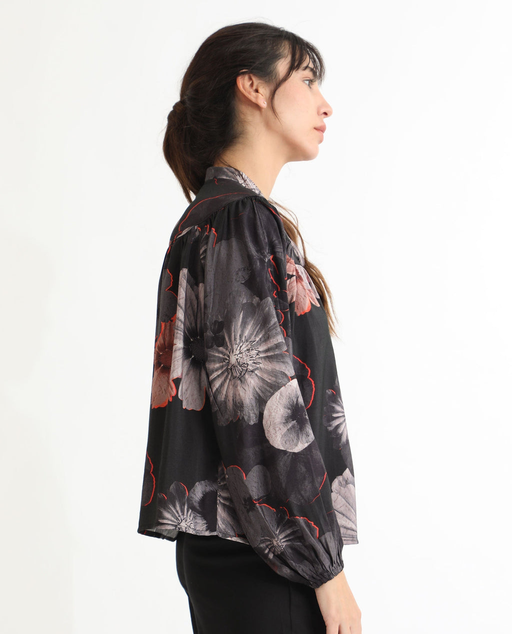 Rareism Women's Rothal Black Polyester Blend Tie-Up Neck Floral Print Balloon Sleeve Relaxed Fit Top