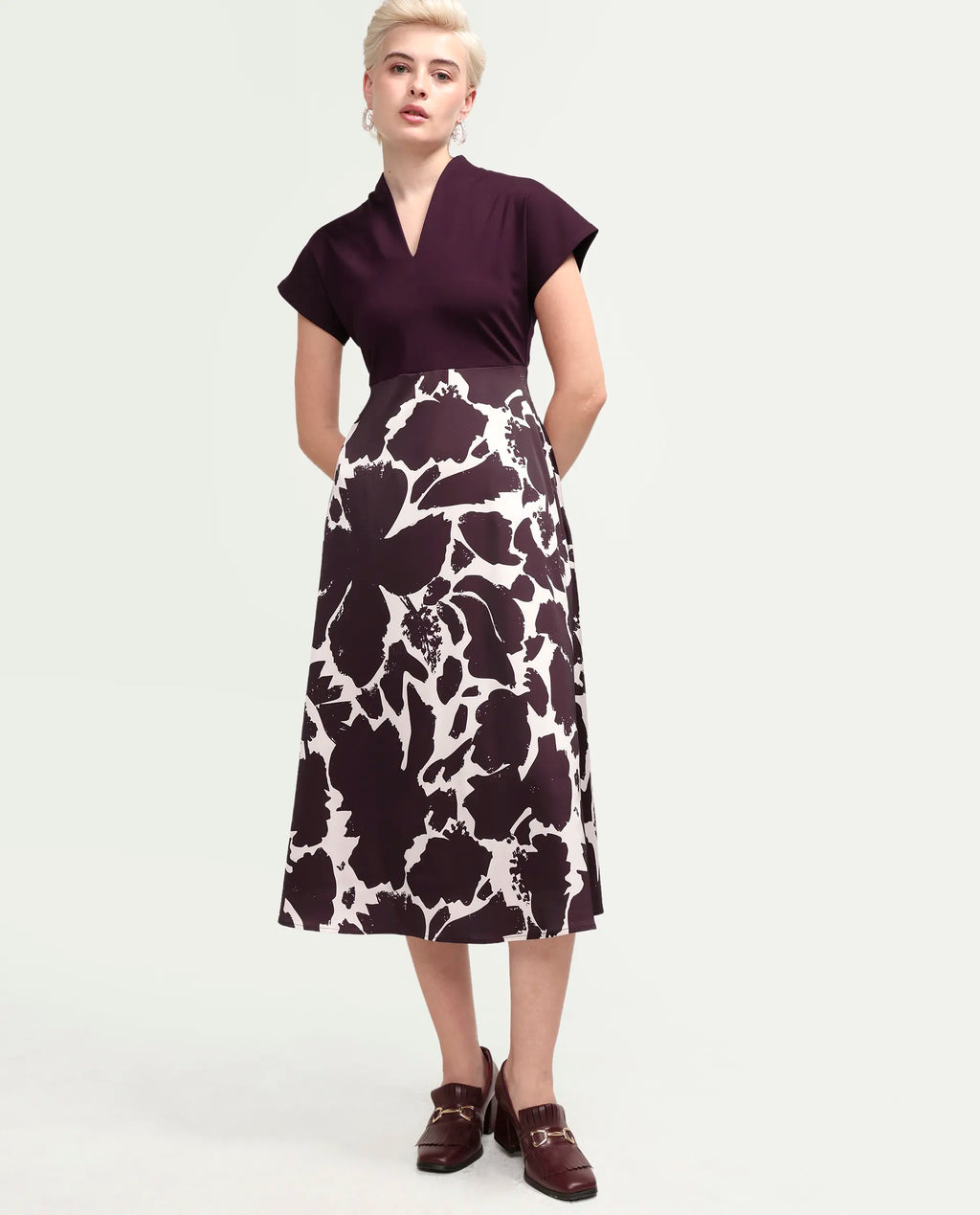 Rareism Women's Sopply Maroon Polyester V-Neck A-Line Abstract Print Dress
