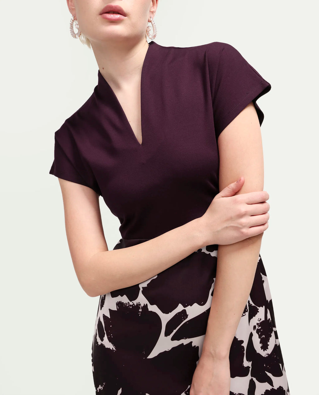 Rareism Women's Sopply Maroon Cotton V-Neck A-Line Abstract Print Dress