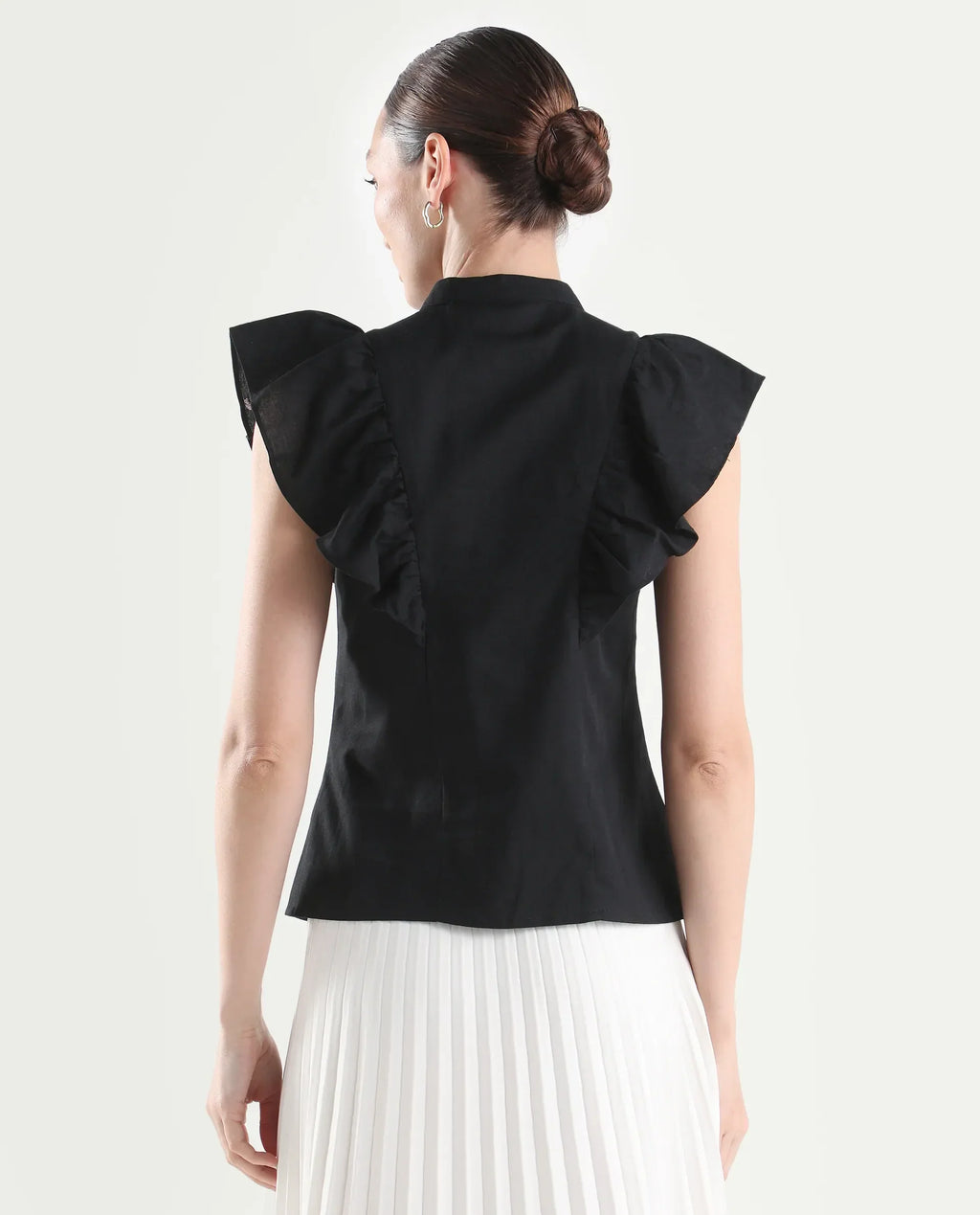 Rareism Women's Black Cotton Sleeveless Regular Fit Plain Top