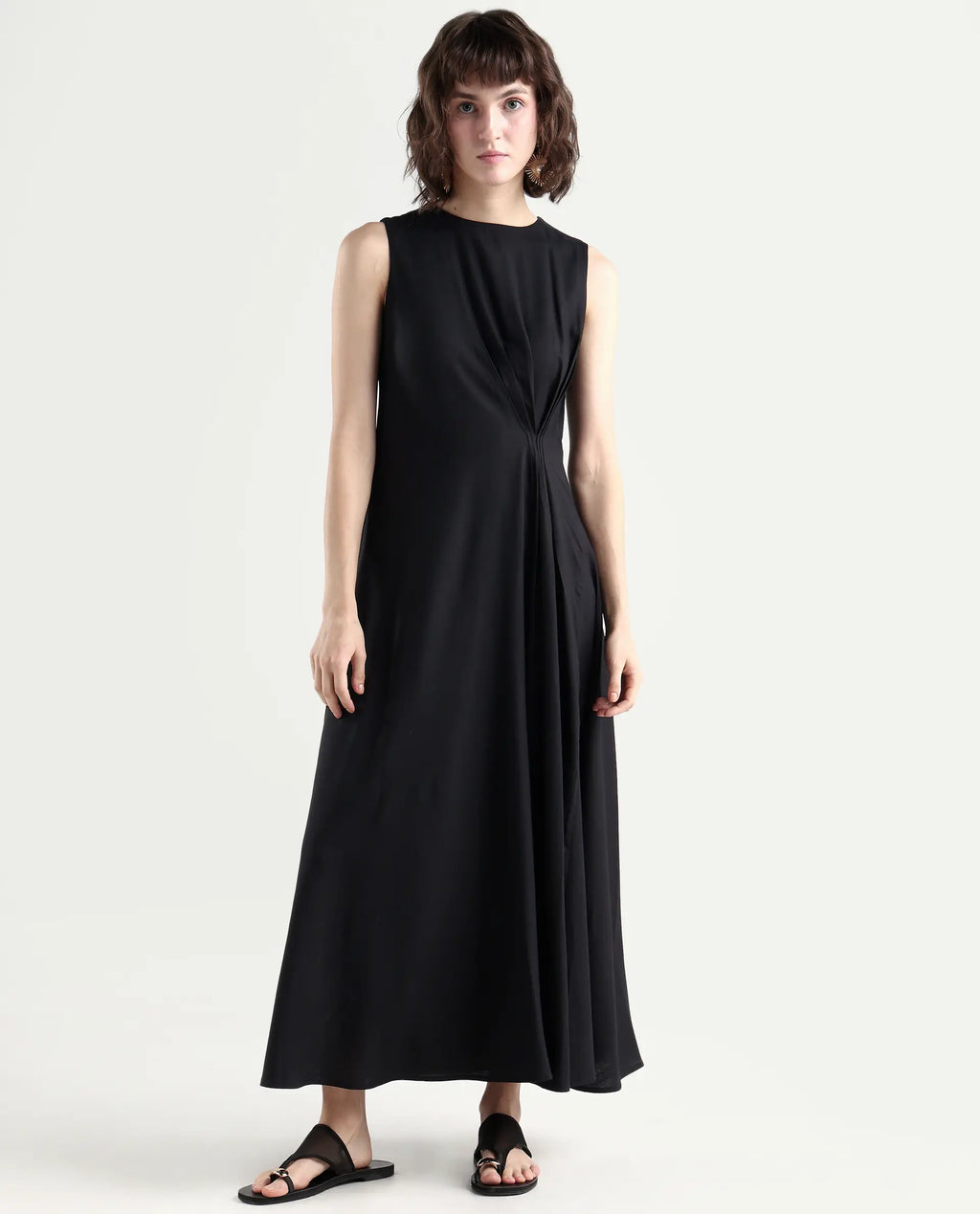 Rareism Women's Clasero Black Viscose Blend Sleeveless A-Line Plain Dress