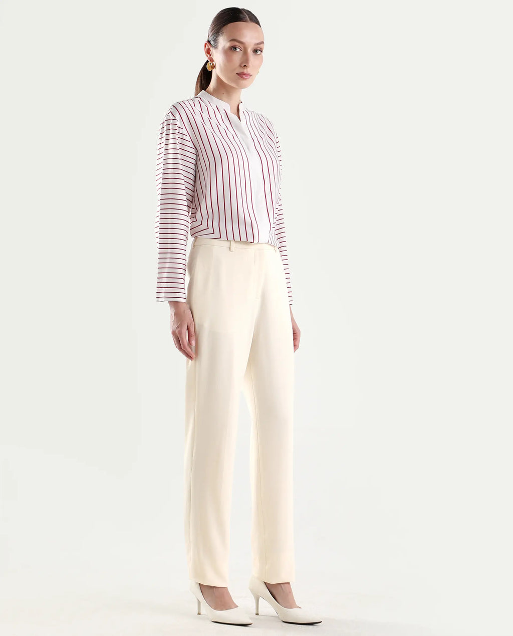 Rareism Women's Paper Off White Viscose Blend Tapered Plain Trouser