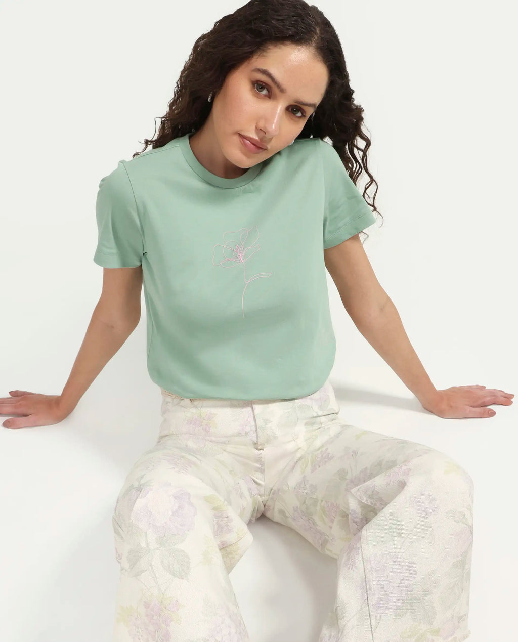 Rareism Women's Zexer Light Green Cotton Crew Neck Pull-On Regular Floral Print T-Shirt