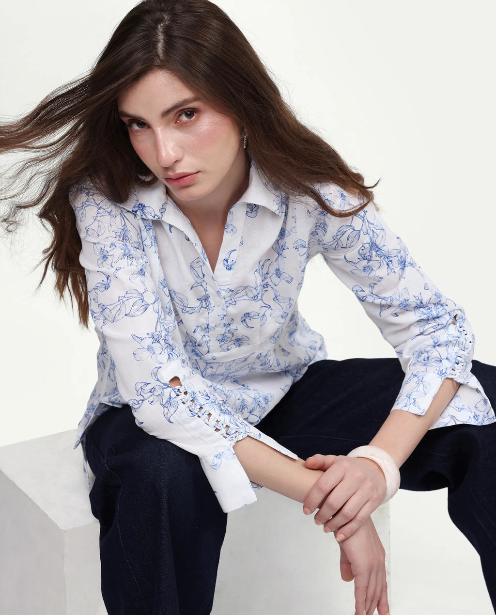 Rareism Women's Kazz Off White Linen Spread Collar Regular Fit Floral Print Top