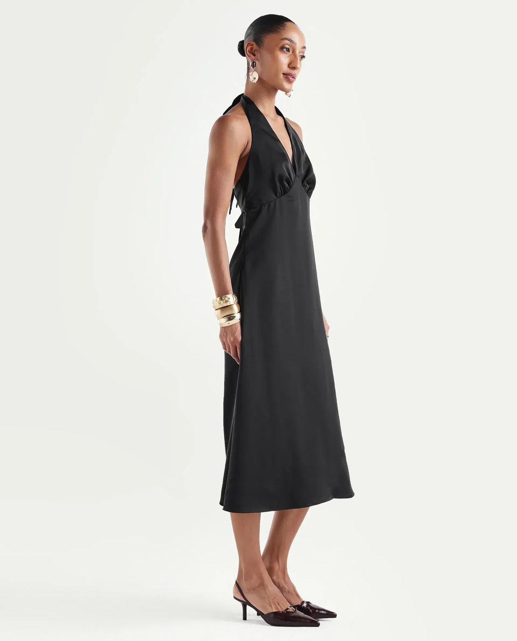 Rareism Women's Petin Black Polyester V-Neck Elastic Fit And Flare Plain Dress