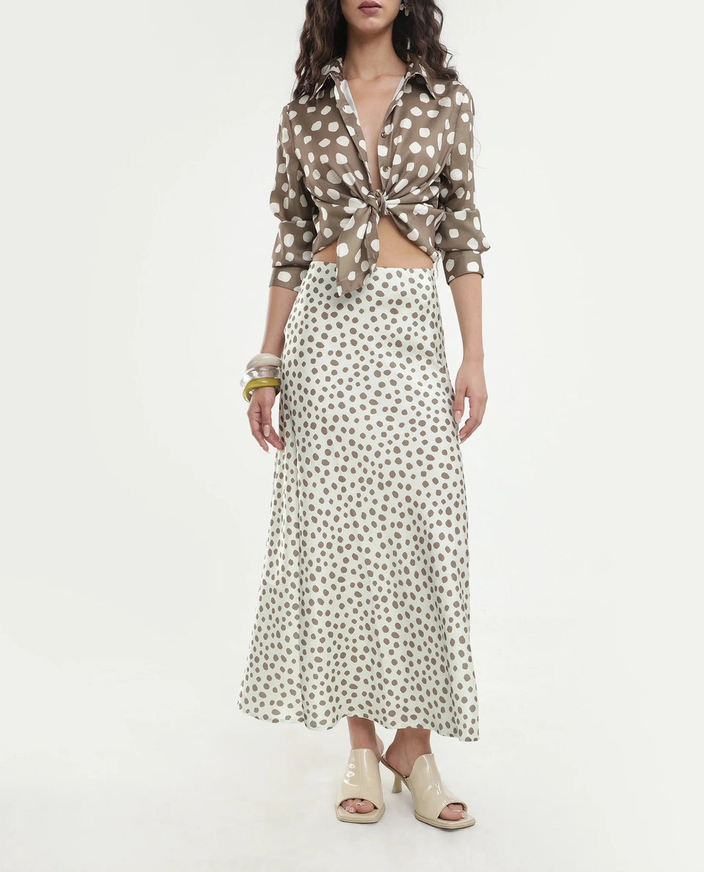 Rareism Women's Polron White Polyester Elastic Fit And Flare Polka Print Skirt