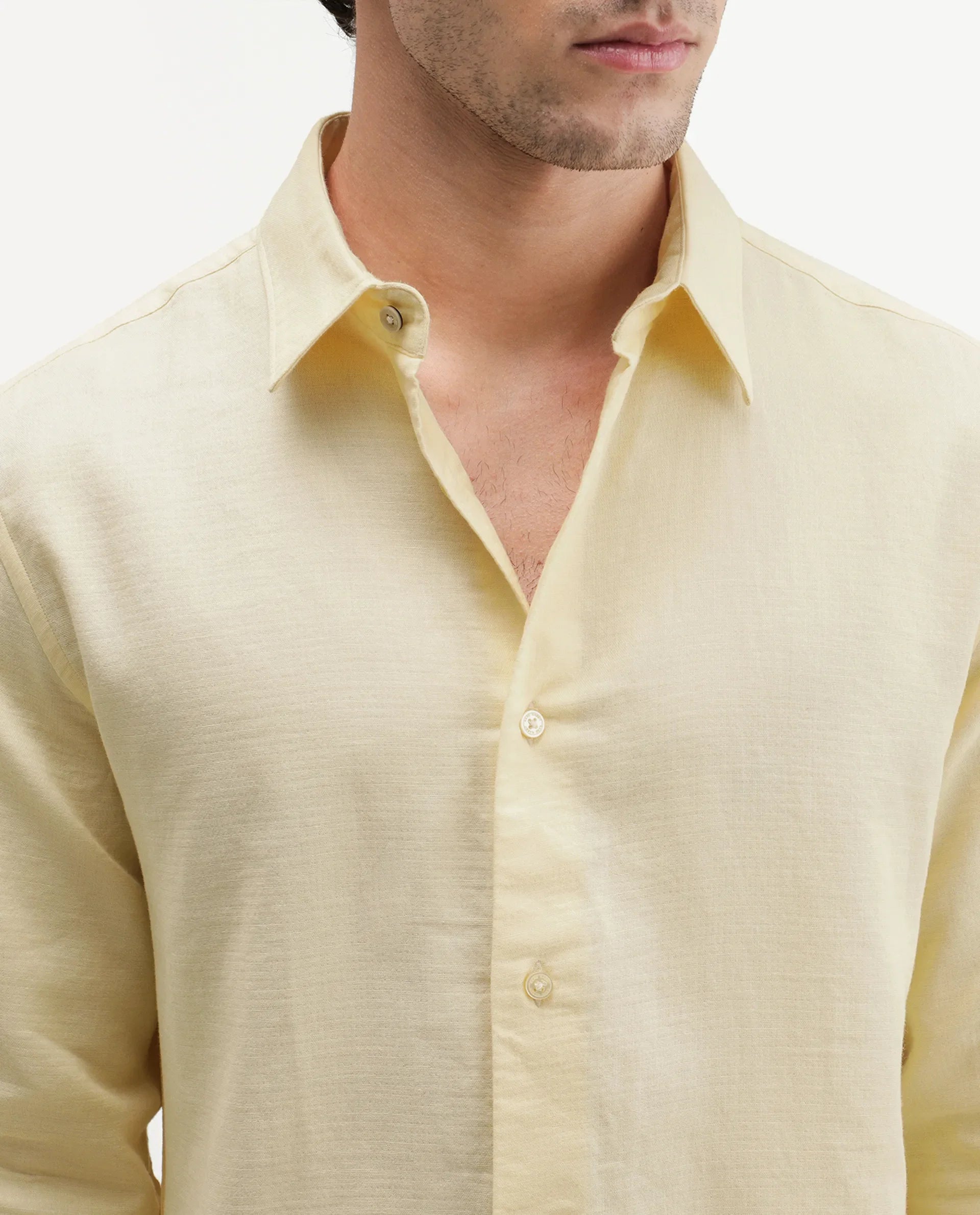 Rare Rabbit Men's Ryv Light Yellow Cotton Spread Collar Button Regular Plain Shirt