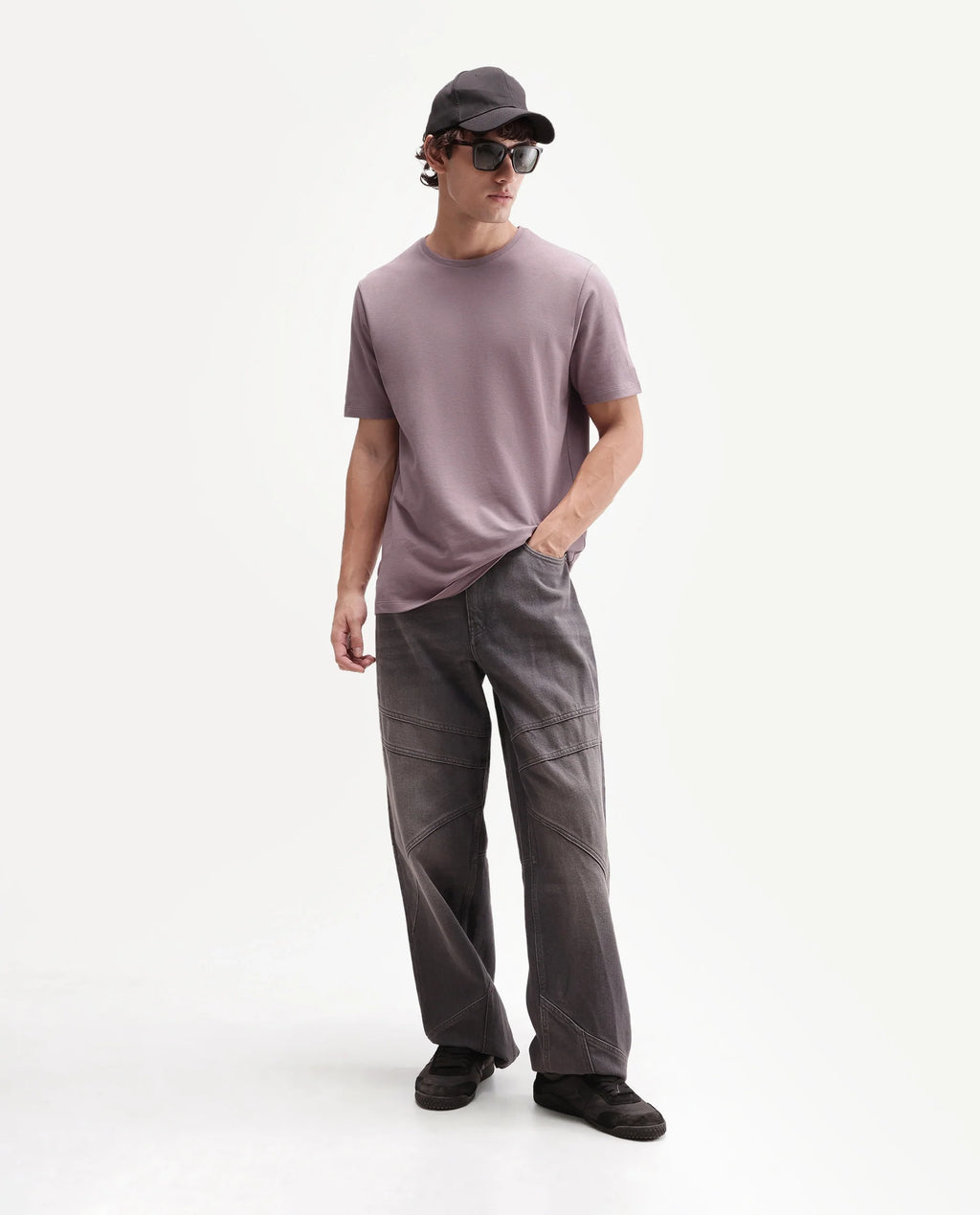 Rare Rabbit Men's Peeq Dusky Pink Cotton Blend Crew Neck Regular Plain T-Shirt