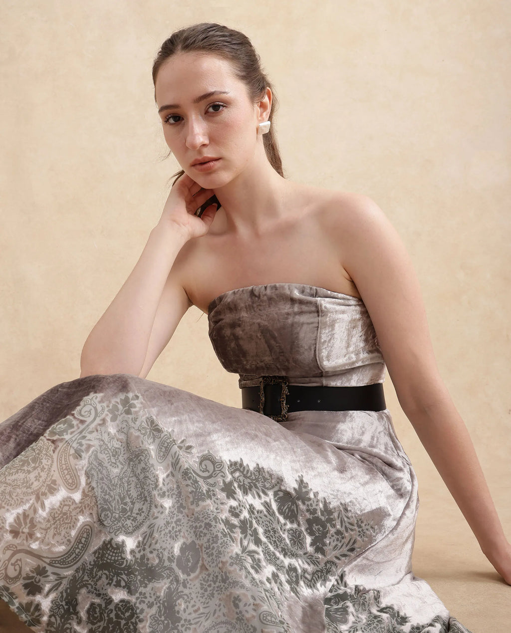 Rareism Women's Seson Light Silver Velvet Tube Neck Abstract Print Sleeveless Midi Fit And Flare Dress