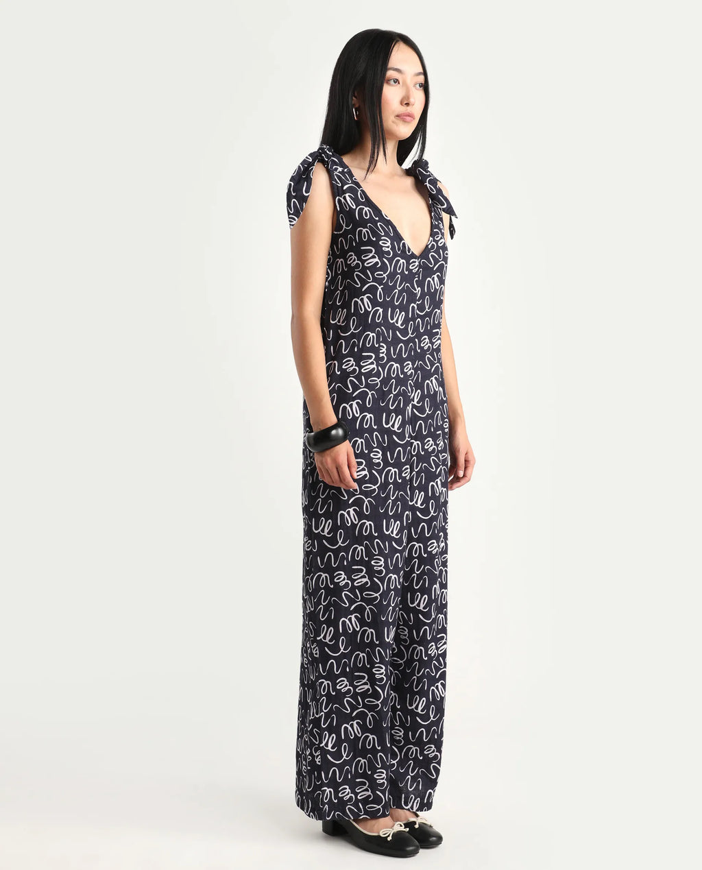 Rareism Women's Skoda Black Cotton V-Neck Abstract Print Shoulder Strap Ankle Length Tailored Jumpsuit