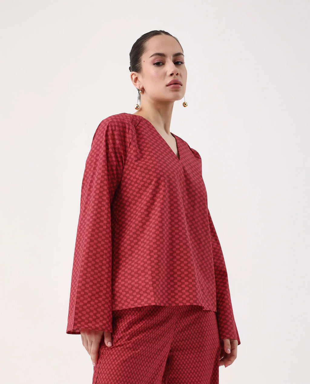 Rareism Women's Somkyu T Red Cotton Round Neck Geometric Print Raglan Sleeve Regular Fit Top