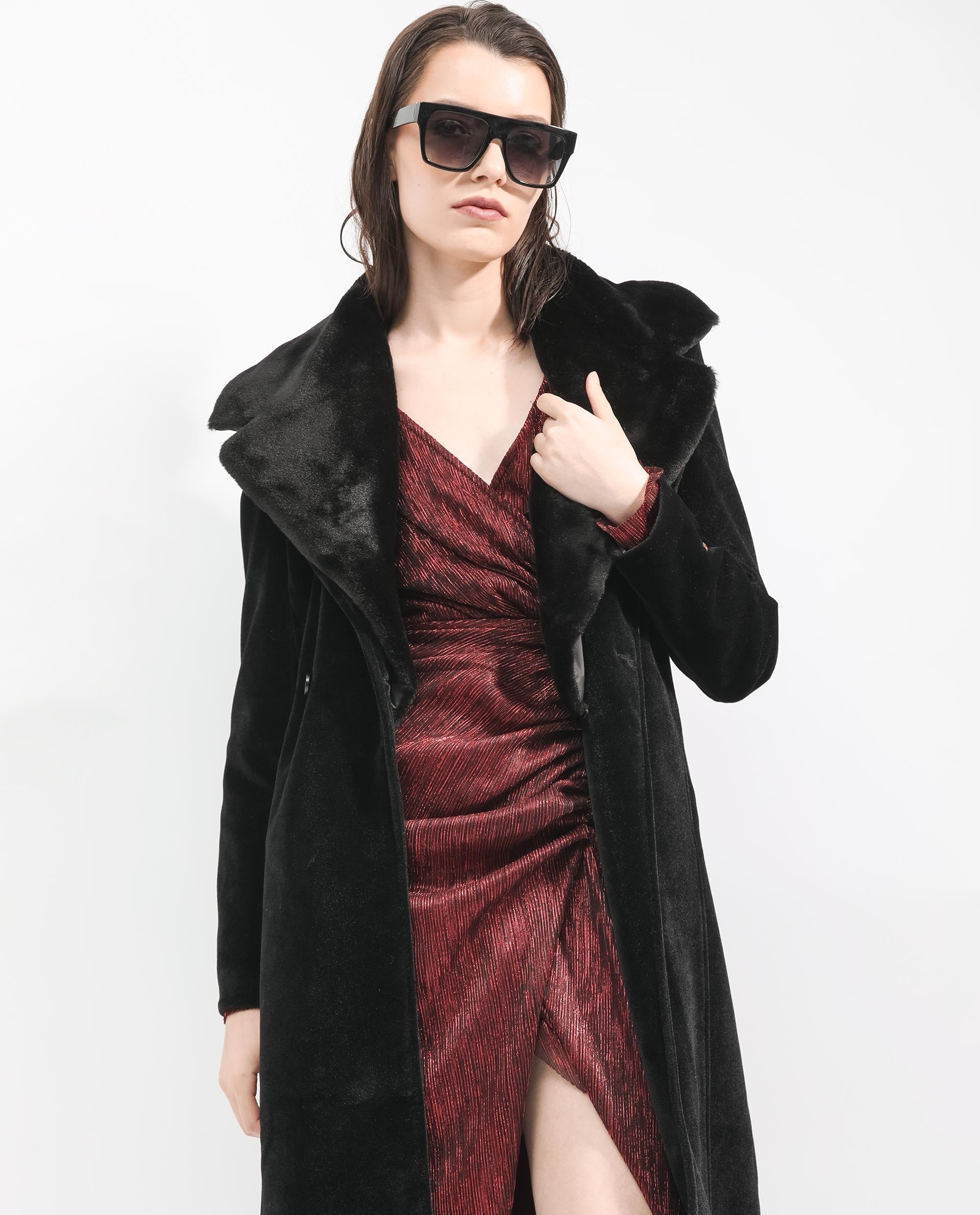 Rareism Women's Teich Black Polyester Lapel Neck Plain Knee Length Regular Fit Long Coat