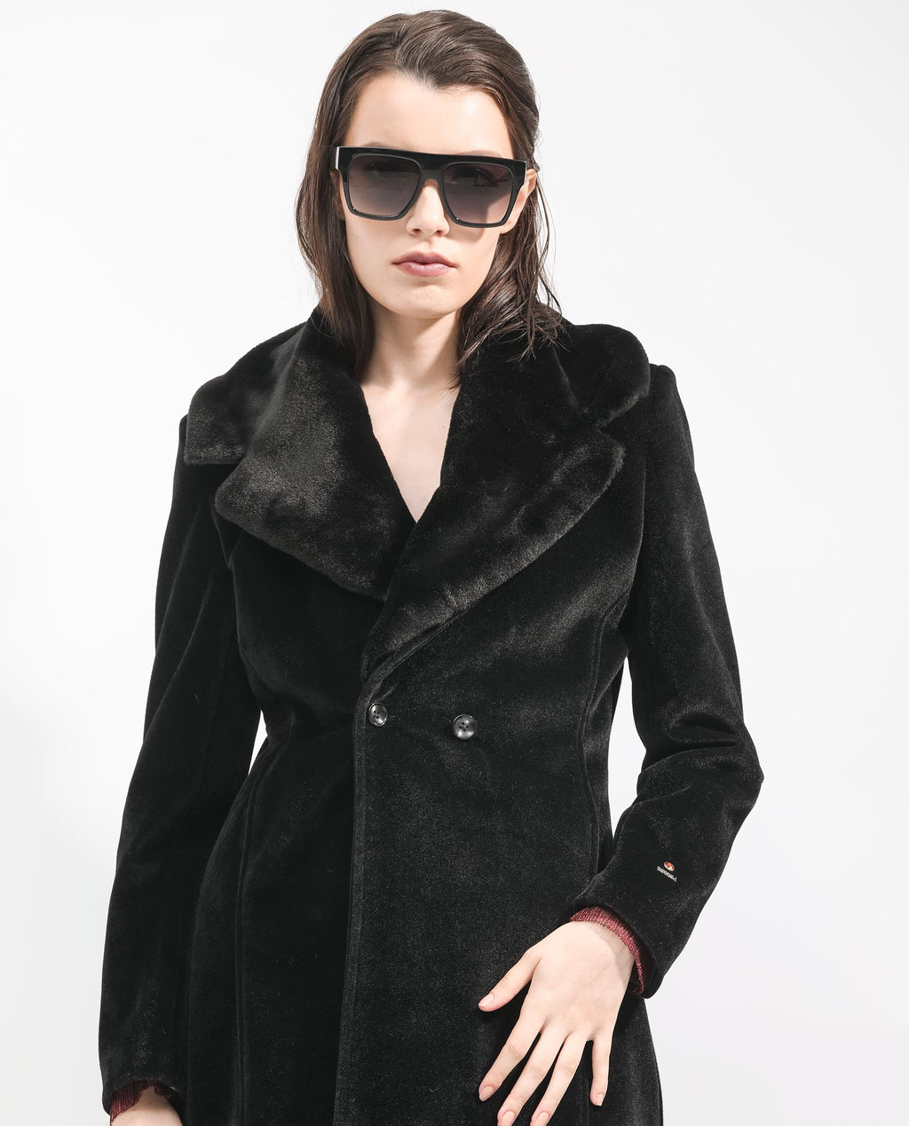 Rareism Women's Teich Black Polyester Lapel Neck Plain Knee Length Regular Fit Long Coat