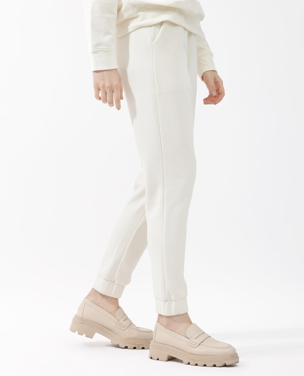Rareism Women's Terac F Beige Polyester Blend Plain Ankle Length Regular Fit Track Pant
