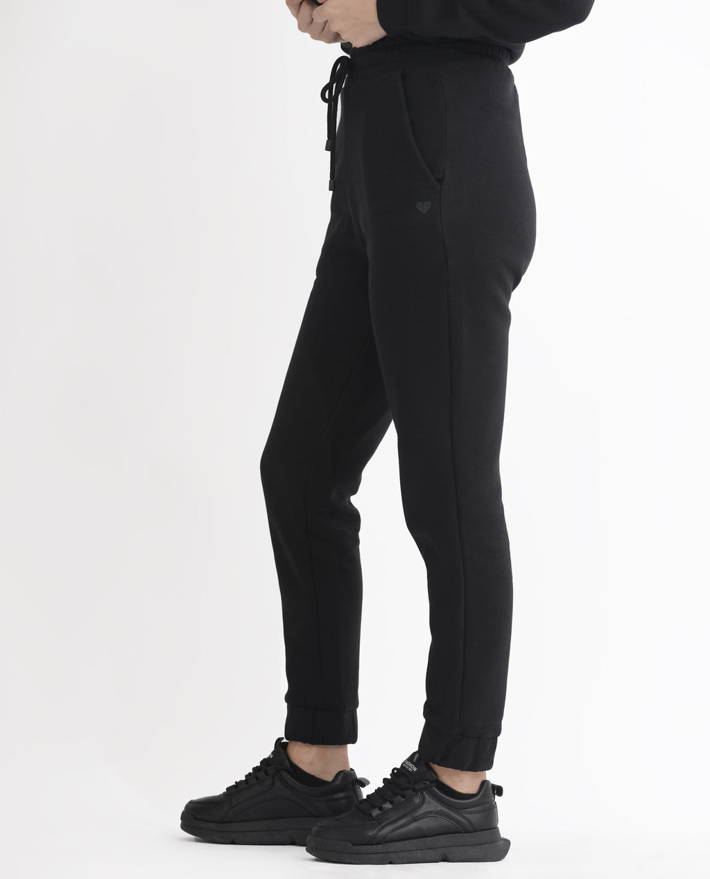 Rareism Women's Terac F Black Polyester Blend Plain Ankle Length Regular Fit Track Pant