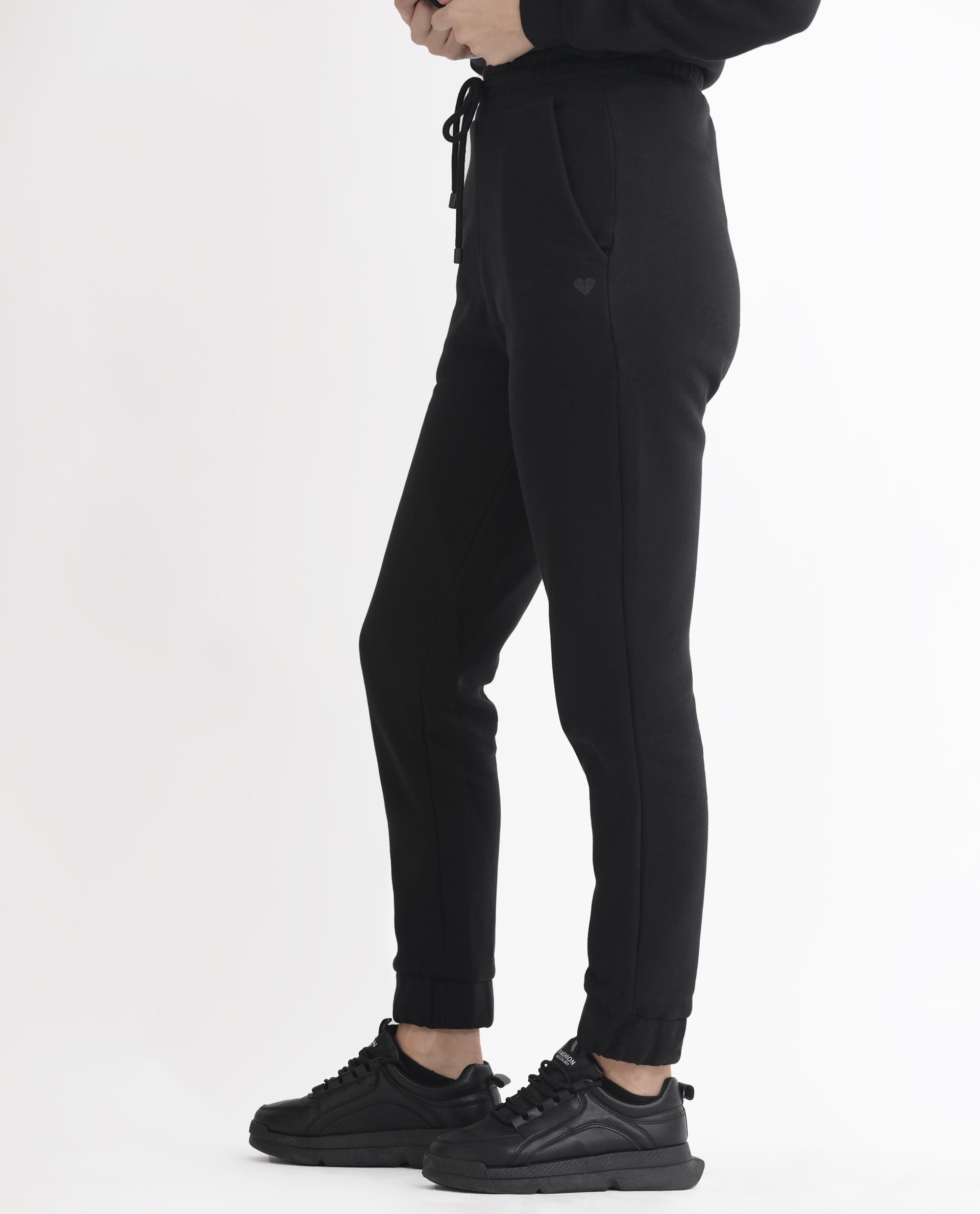 Rareism Women's Terac F Black Polyester Blend Plain Ankle Length Regular Fit Track Pant