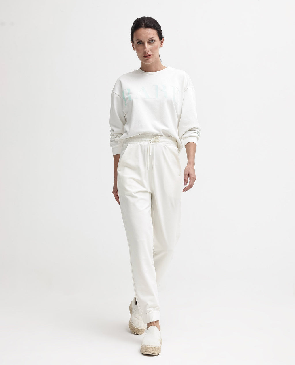 Rareism Women's Terac Off White Polyester Blend Plain Ankle Length Regular Fit Track Pant