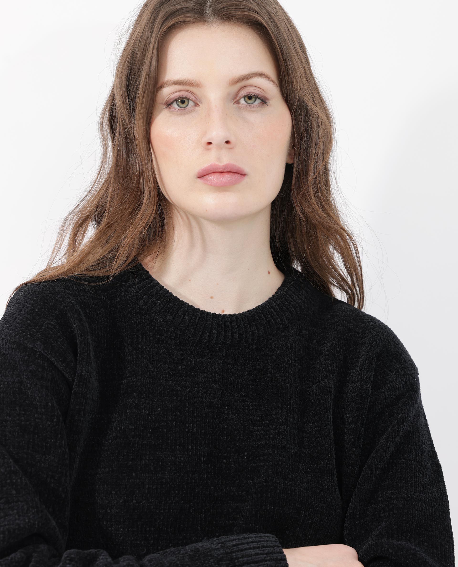 Rareism Women's Tosti Black Cotton Crew Neck Plain Regular Fit Sweater