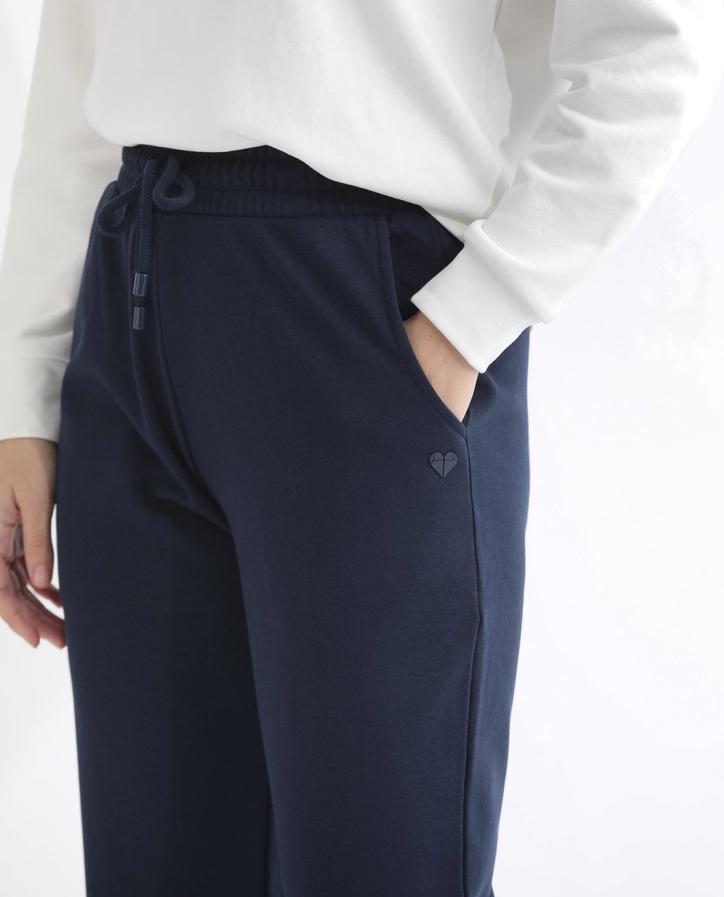 Rareism Women's Terac T Navy Polyester Blend Plain Ankle Length Regular Fit Track Pant