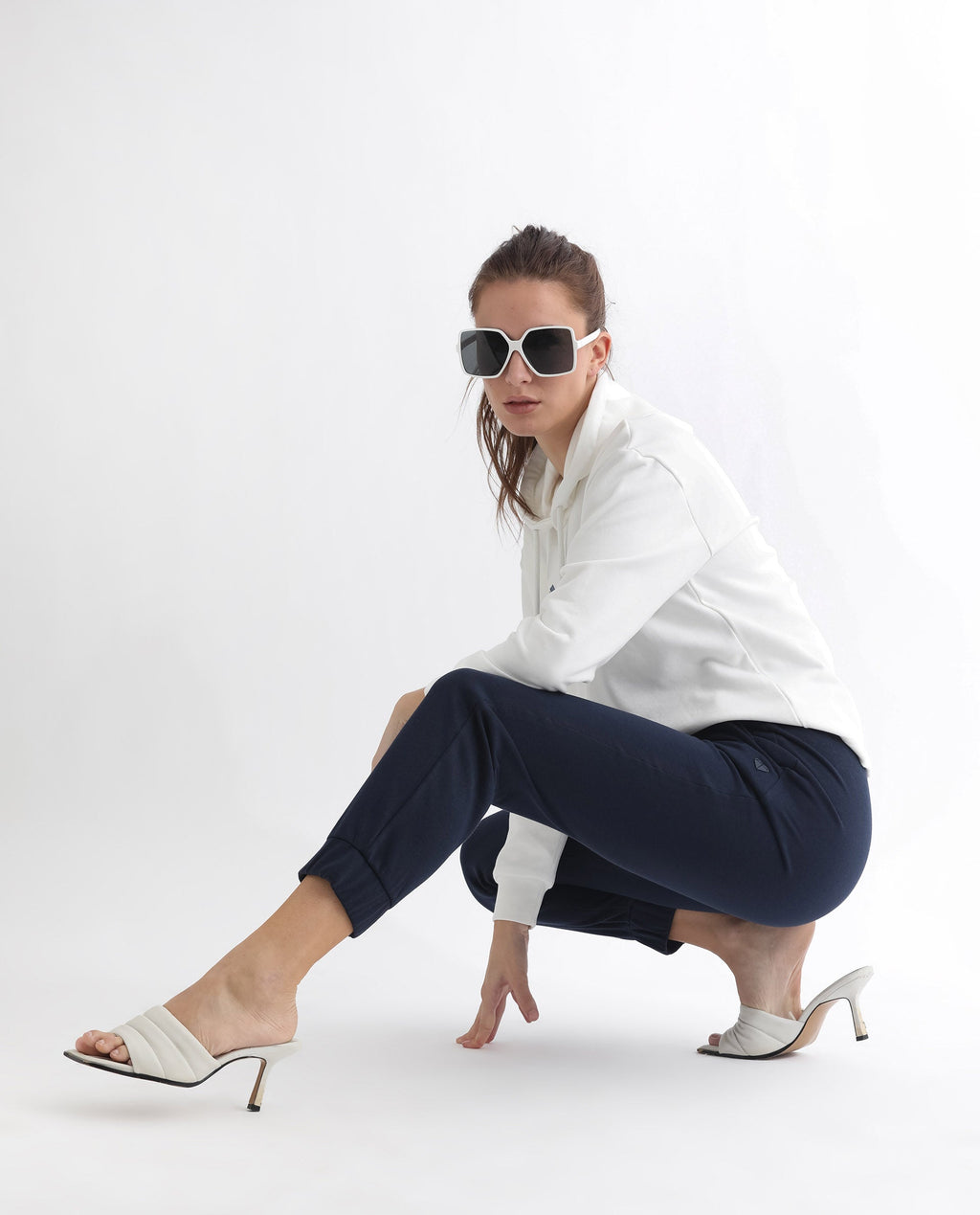 Rareism Women's Terac T Navy Polyester Blend Plain Ankle Length Regular Fit Track Pant