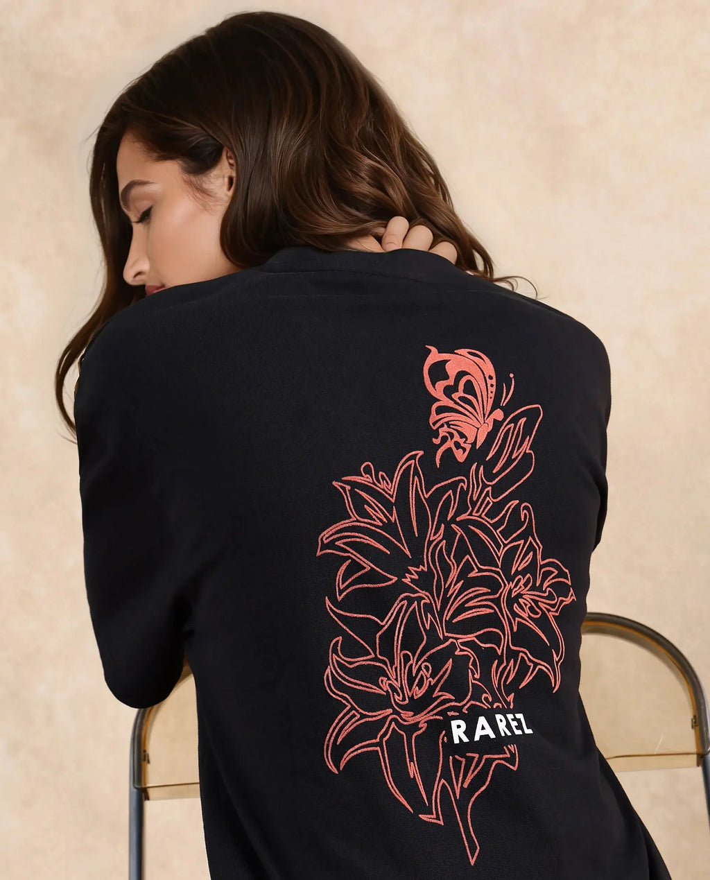 Rareism Women's Trill Black Cotton Crew Neck Graphic Print Oversized T-Shirt
