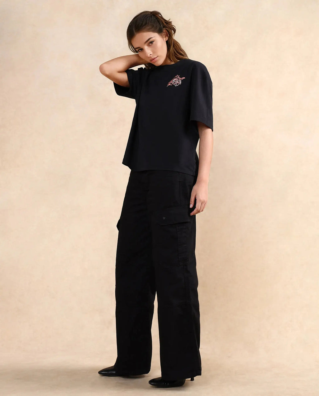 Rareism Women's Trill Black Cotton Crew Neck Graphic Print Oversized T-Shirt