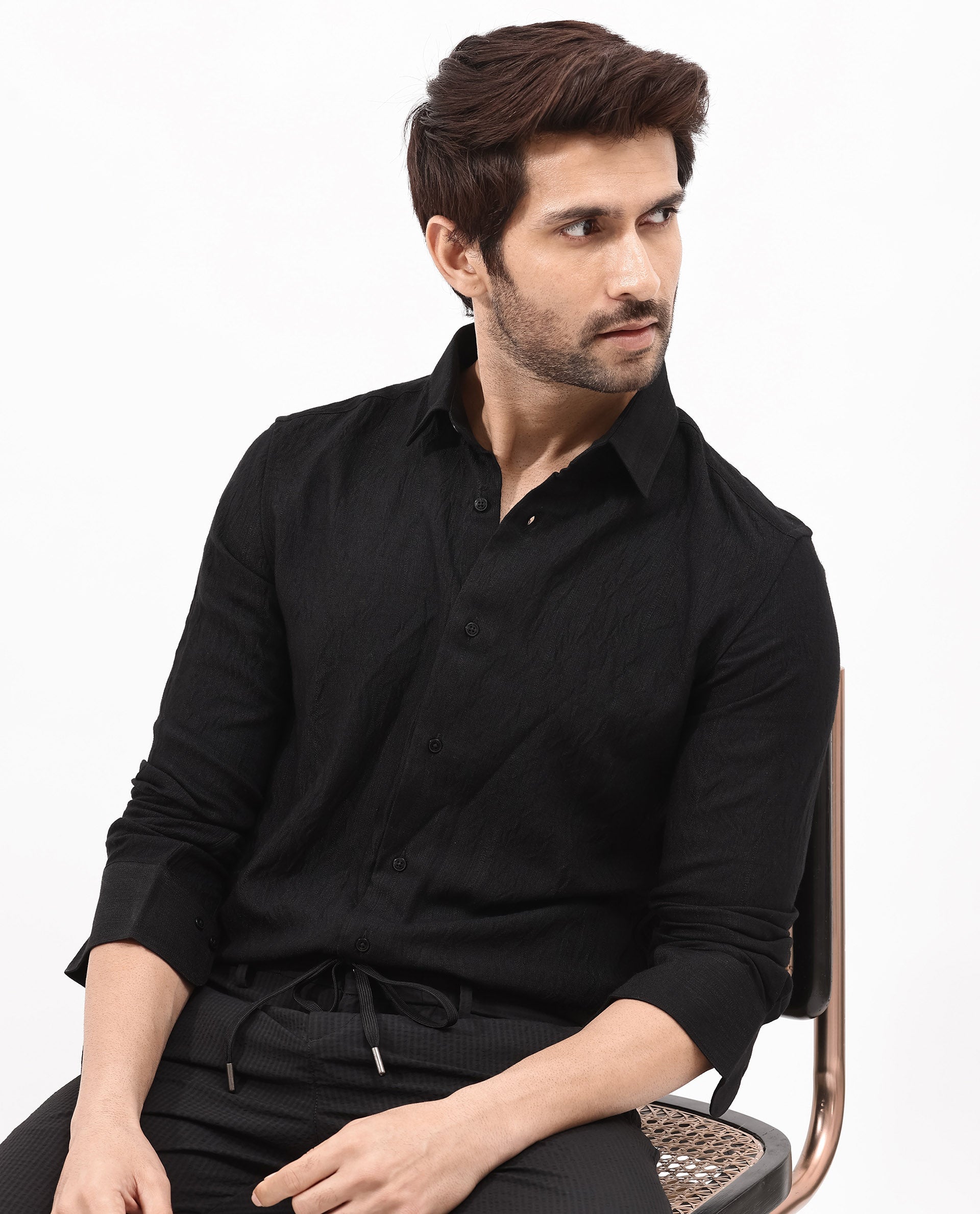 Rare Rabbit Men's Ufa Black Cotton Plain Regular Fit Full Sleeve Collared Shirt