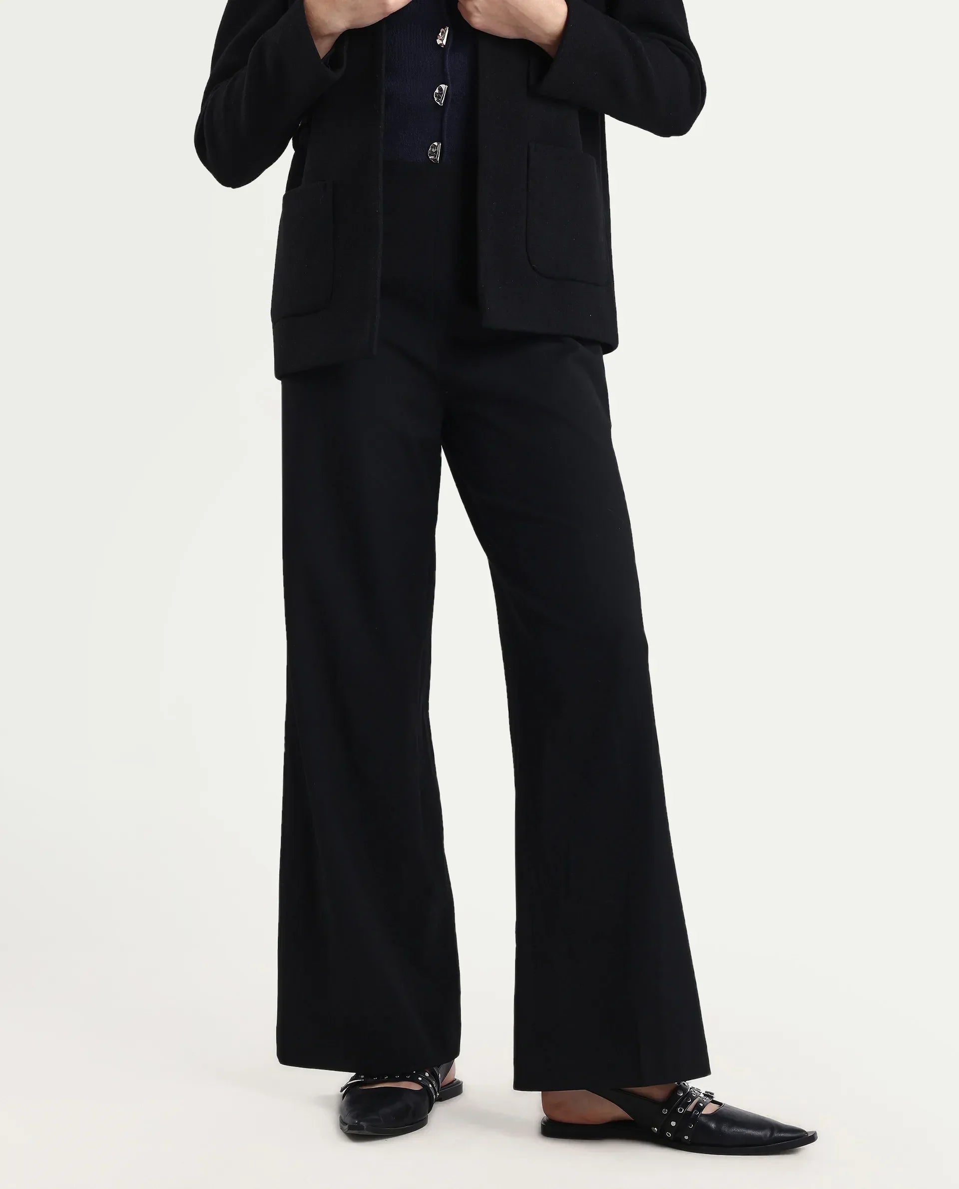 Rareism Women Wido Black Polyester Blend Button Closure Wide Leg Fit Plain Travel Trouser