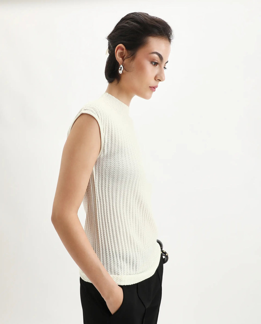 Rareism Women's Afmat Off White Acrylic High Neck Plain Sleeveless Regular Fit Top