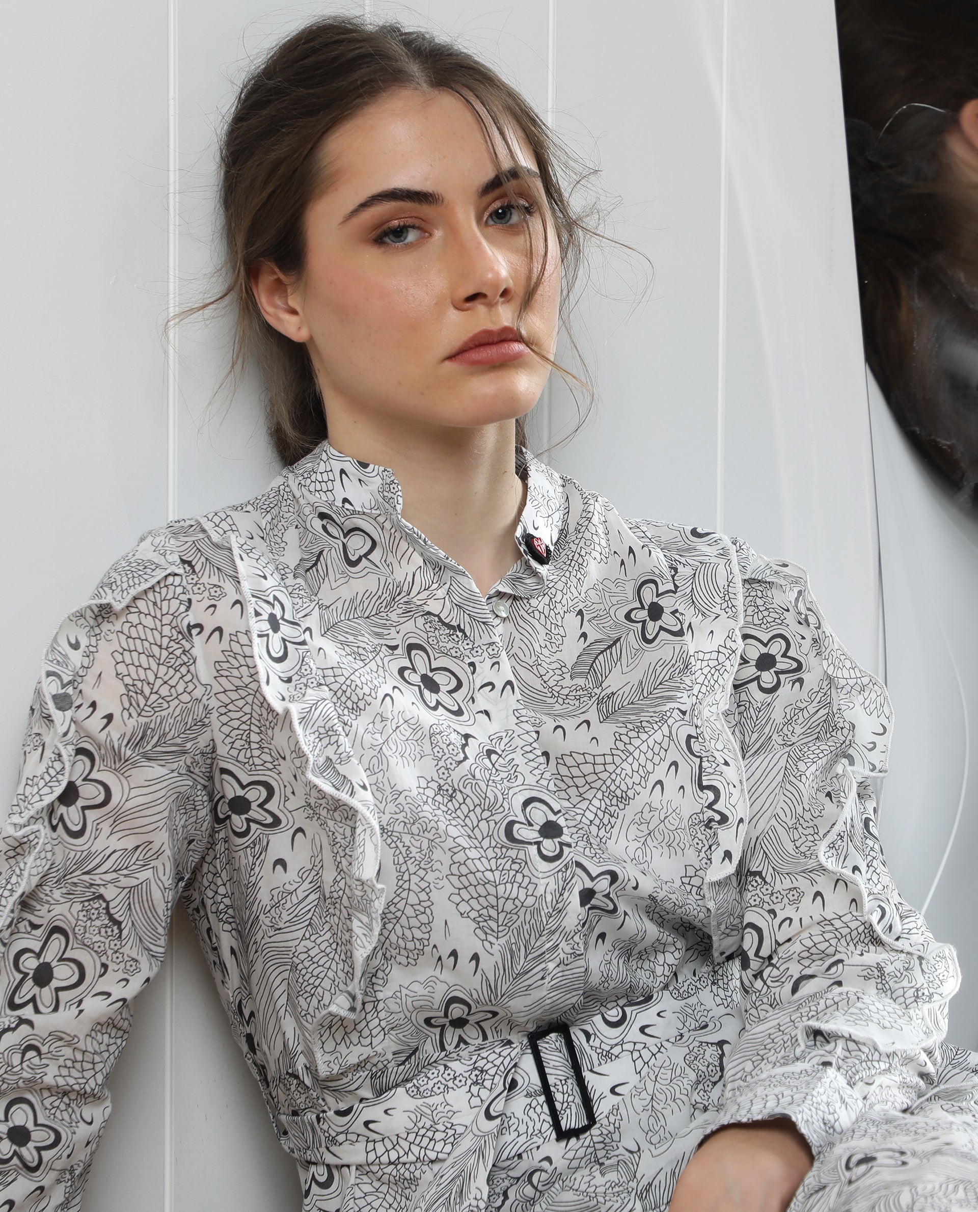 Rareism Women's Roose White Cotton Mandarin Collar Floral Print Knee Length Regular Fit Dress