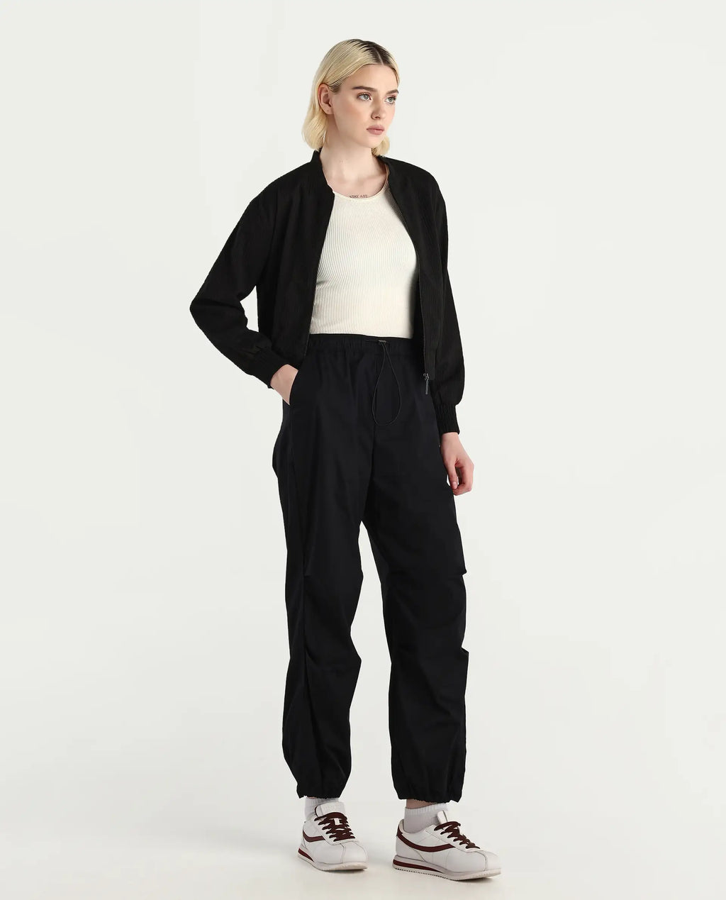 Rareism Women's Epwor Black Viscose Plain Ankle Length Baggy Trouser