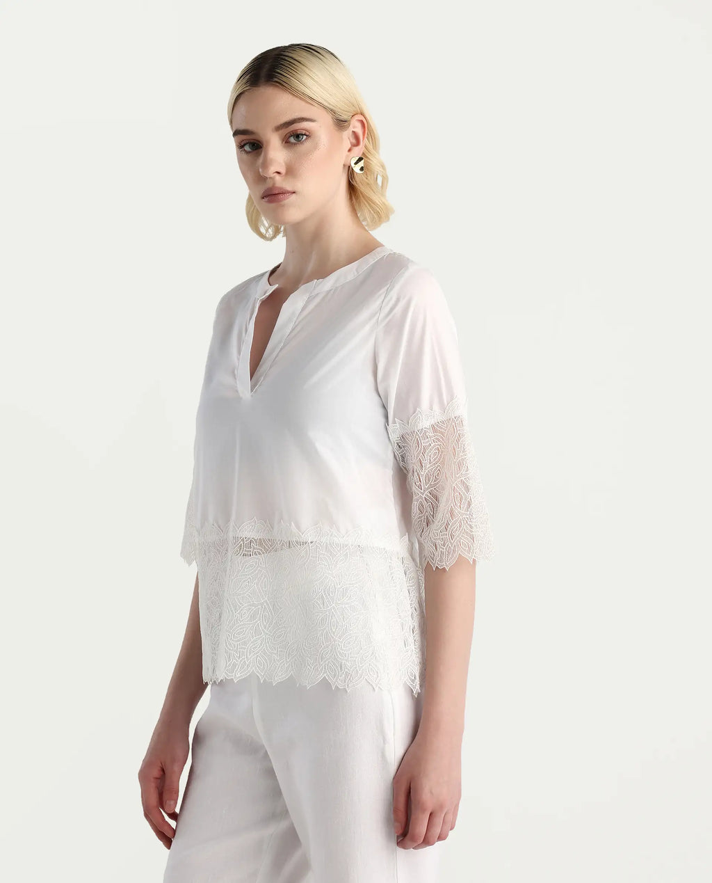 Rareism Women's Inna White Cotton Crew Neck Plain Regular Fit Top