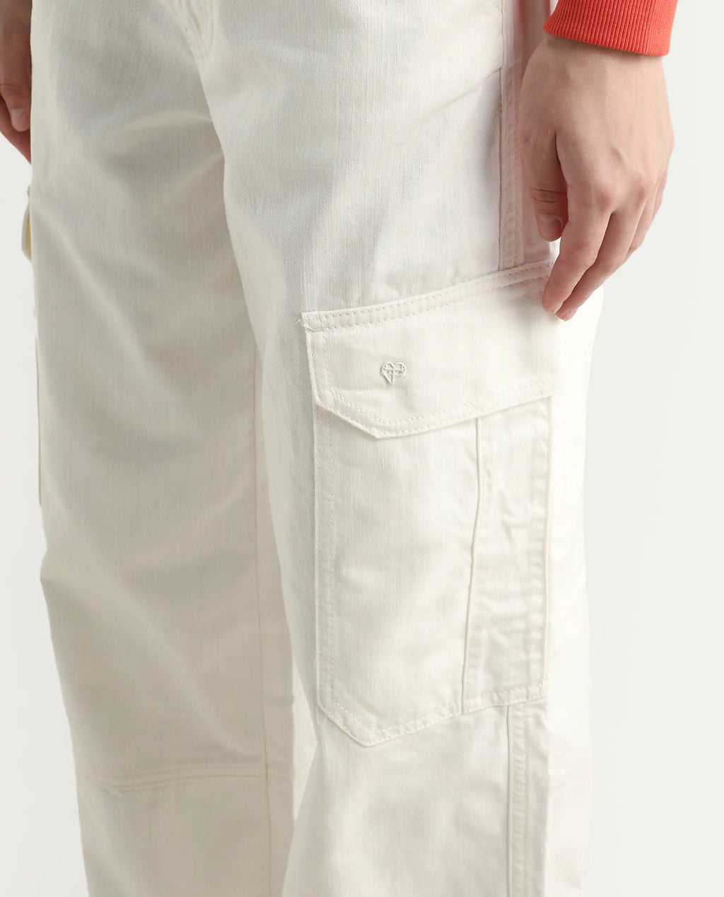 Rareism Women's Itsiz Off White Cotton Plain Ankle Length Wide Leg Trouser
