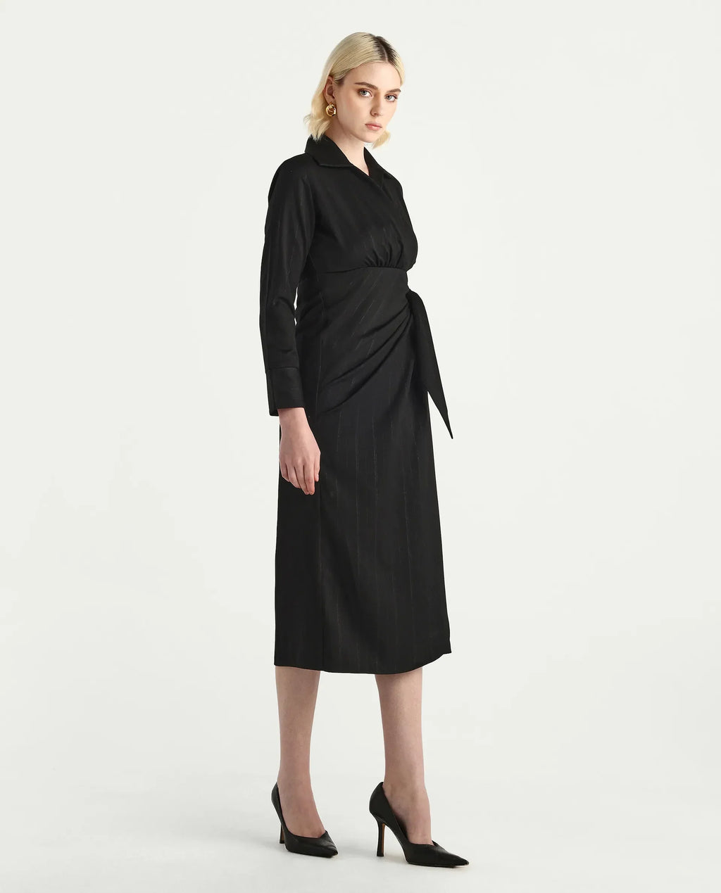 Rareism Women's Jenlin Black Polyester blend Cuffed Sleeve Jonny Collar Straight Fit Plain Midi Dress